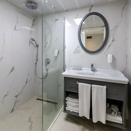 Hotel Motto Premium Hotel&spa 4*