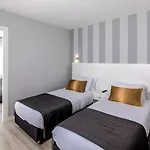Motto Premium Hotel&spa מלון