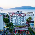 Motto Premium Hotel&spa فندق 4*