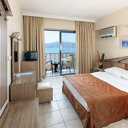 酒店 Motto Premium Hotel&spa 马尔马里斯
