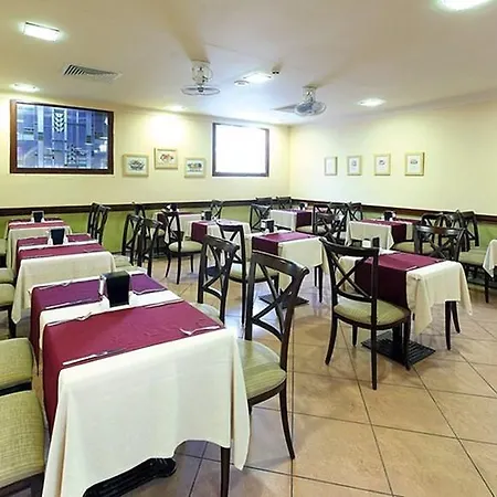 Motto Premium Hotel&spa 酒店 马尔马里斯
