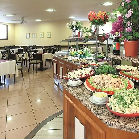 Motto Premium Hotel&spa 酒店 4*